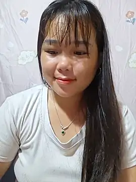 Snapshot of love_pusy09 chatting on August 5, 2026, 4:50 am love pusy09 online show from August 5, 2026, 4:50 am