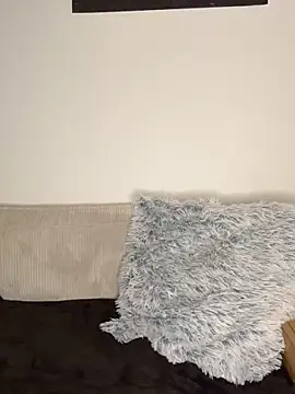 Snapshot of AlyssaSchwarz chatting on October 26, 2025, 12:05 pm AlyssaSchwarz online show from October 26, 2025, 12:05 pm