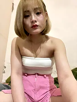 Emma sexy98 online show from November 3, 2025, 1:26 pm