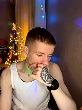 Cristian  Dior online show from January 10, 2026, 5:08 pm