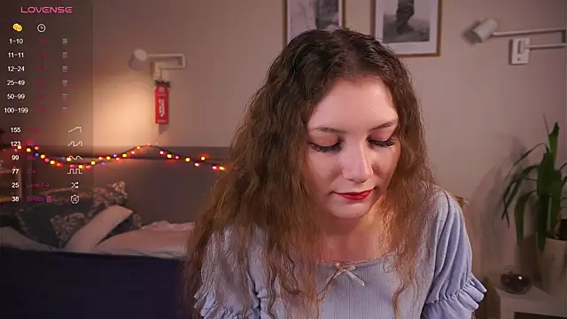 MegganKinson online show from January 7, 2026, 5:23 am