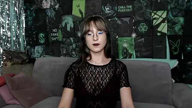 Snapshot of AlishaKellyi chatting on November 28, 2025, 10:04 am AlishaKellyi online show from November 28, 2025, 10:04 am