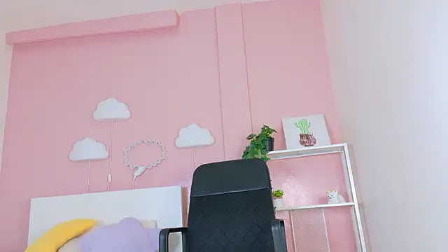 SeleneGibson   online show from March 15, 2026, 11:39 am