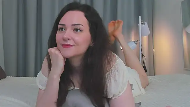 Camilla Rowen online show from May 21, 2026, 9:01 pm