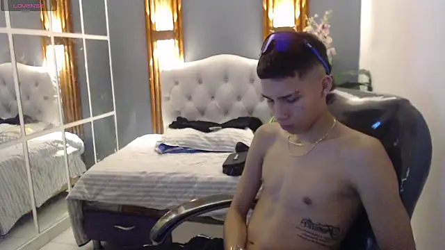 paul ponce online show from December 18, 2025, 10:57 pm