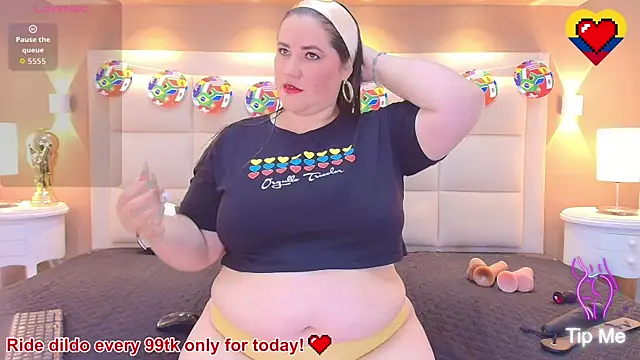 Snapshot of AngelicaMason chatting on July 7, 2026, 8:23 pm AngelicaMason online show from July 7, 2026, 8:23 pm