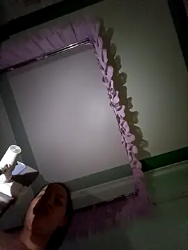 Snapshot of LylyCii69 chatting on October 30, 2025, 1:31 pm LylyCii69 online show from October 30, 2025, 1:31 pm