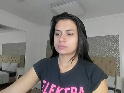 ava jones69 online show from November 13, 2025, 12:31 pm