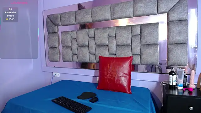 Snapshot of Gigi_Scott_ chatting on October 25, 2025, 3:17 am Gigi Scott online show from October 25, 2025, 3:17 am