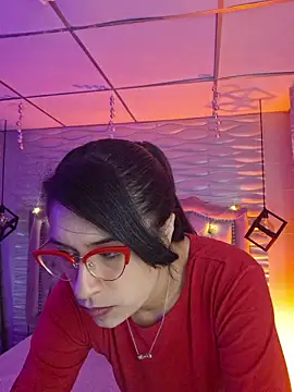 Snapshot of Roxanne_Han chatting on February 10, 2026, 11:42 am Roxanne Han online show from February 10, 2026, 11:42 am