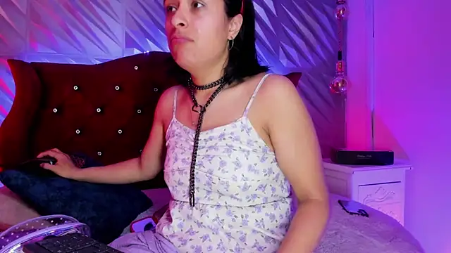 Roxanne Han online show from July 9, 2026, 12:37 pm