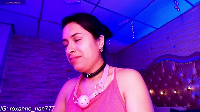 Snapshot of Roxanne_Han chatting on March 4, 2026, 11:51 am Roxanne Han online show from March 4, 2026, 11:51 am