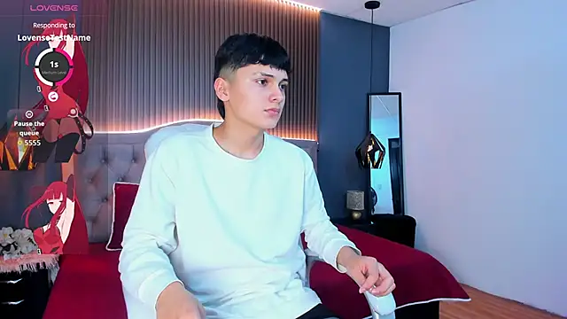 Snapshot of Maxii18_ chatting on October 30, 2025, 7:11 pm Maxii18  online show from October 30, 2025, 7:11 pm