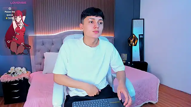 Snapshot of Maxii18_ chatting on November 1, 2025, 6:57 pm Maxii18  online show from November 1, 2025, 6:57 pm