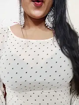 Snapshot of PORI-MONI2025 chatting on November 13, 2025, 4:33 pm PORI-MONI2025 online show from November 13, 2025, 4:33 pm