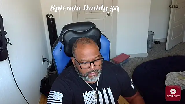 Snapshot of SplendaDaddy50 chatting on November 11, 2025, 5:08 pm SplendaDaddy50 online show from November 11, 2025, 5:08 pm