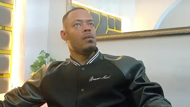 Snapshot of Neytanmalcon chatting on November 13, 2025, 8:13 pm Neytanmalcon online show from November 13, 2025, 8:13 pm