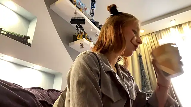 CarmaDiza online show from October 31, 2025, 10:12 am