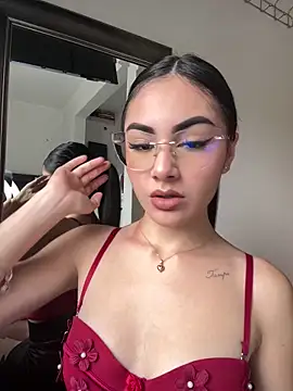 IslaCole online show from February 3, 2026, 7:30 pm