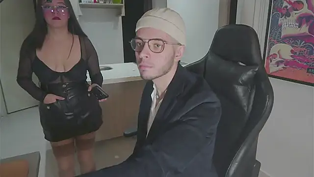 Snapshot of dan_and_daya chatting on December 1, 2025, 8:15 am dan and daya online show from December 1, 2025, 8:15 am