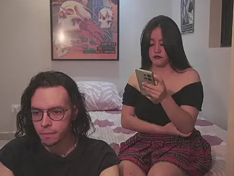 Snapshot of dan_and_daya chatting on October 28, 2025, 1:50 am dan and daya online show from October 28, 2025, 1:50 am