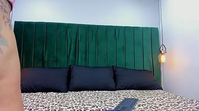 Snapshot of Melody_Horney chatting on November 8, 2025, 8:45 pm Melody Horney online show from November 8, 2025, 8:45 pm