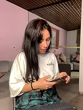 Nexxus Pink online show from November 4, 2025, 1:53 am