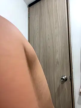 AbbyHank2 online show from November 27, 2025, 4:18 pm