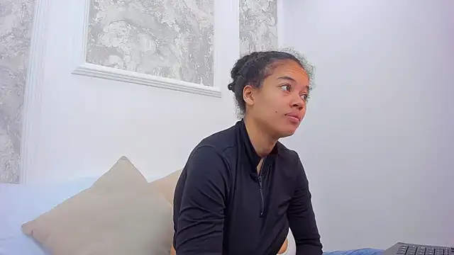 Snapshot of agata18_ chatting on June 13, 2026, 12:14 pm agata18 online show from June 13, 2026, 12:14 pm
