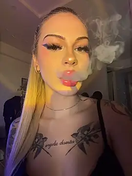 Snapshot of NovaPearl chatting on November 23, 2025, 11:59 pm NovaPearl online show from November 23, 2025, 11:59 pm