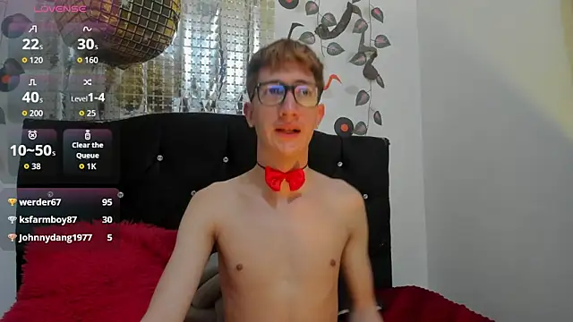 Snapshot of Erick_Taylor3 chatting on November 3, 2025, 7:06 pm Erick Taylor3 online show from November 3, 2025, 7:06 pm