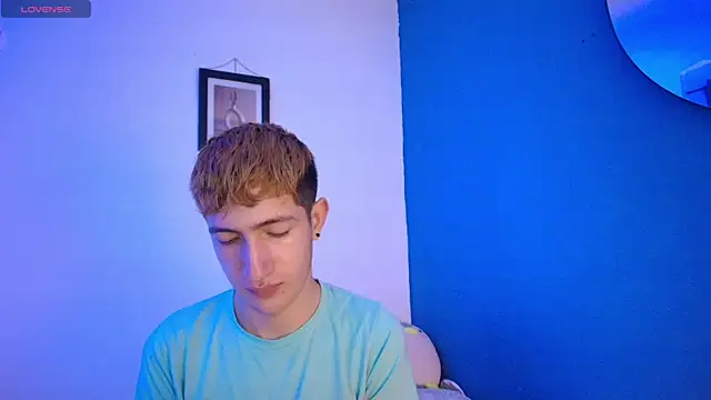 Snapshot of Erick_Taylor3 chatting on June 3, 2026, 3:39 pm Erick Taylor3 online show from June 3, 2026, 3:39 pm