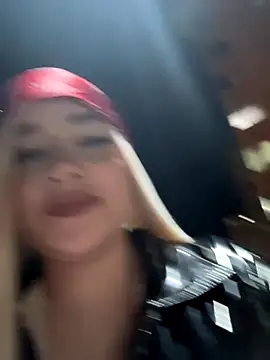 YourSmallCake online show from October 31, 2025, 2:08 am