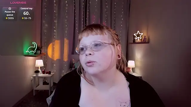 LottieReed online show from November 14, 2025, 1:37 pm