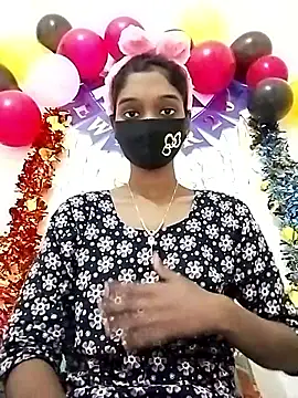 Snapshot of Tushi-10 chatting on January 6, 2026, 3:21 am Tushi-10 online show from January 6, 2026, 3:21 am