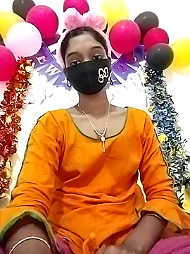 Snapshot of Tushi-10 chatting on January 10, 2026, 11:44 pm Tushi-10 online show from January 10, 2026, 11:44 pm