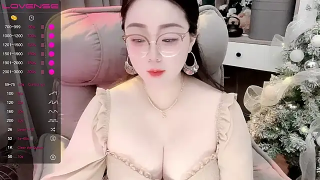 Snapshot of Monica-666888- chatting on November 18, 2025, 8:12 pm Monica-666888- online show from November 18, 2025, 8:12 pm