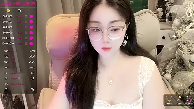 Snapshot of Monica-666888- chatting on July 11, 2026, 2:28 pm Monica-666888- online show from July 11, 2026, 2:28 pm