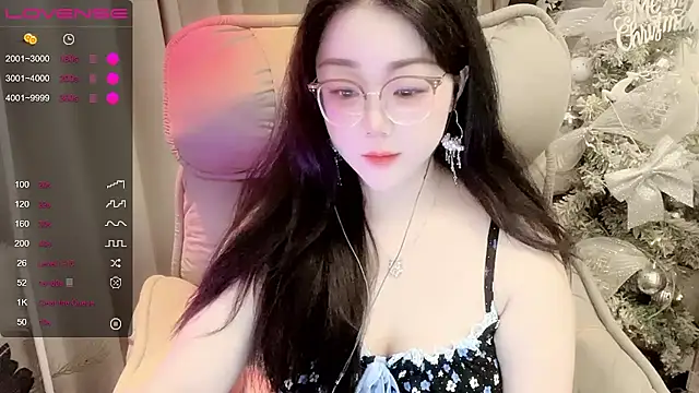 Snapshot of Monica-666888- chatting on July 3, 2026, 3:51 pm Monica-666888- online show from July 3, 2026, 3:51 pm