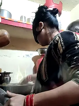 Snapshot of Pyaar_Ki_Pooja chatting on November 28, 2025, 4:34 am Pyaar Ki Pooja online show from November 28, 2025, 4:34 am