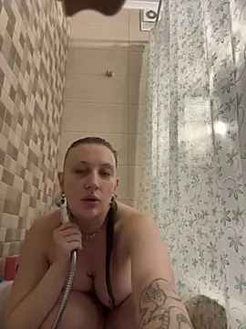 sirena x baby online show from October 25, 2025, 5:39 am