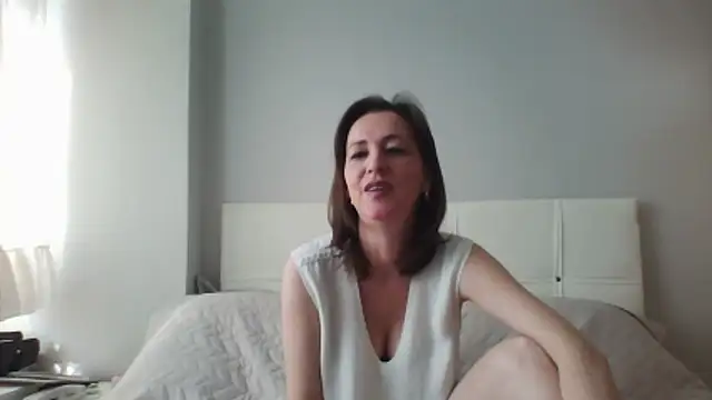 Snapshot of ArianaStarr chatting on April 8, 2026, 6:59 am ArianaStarr online show from April 8, 2026, 6:59 am