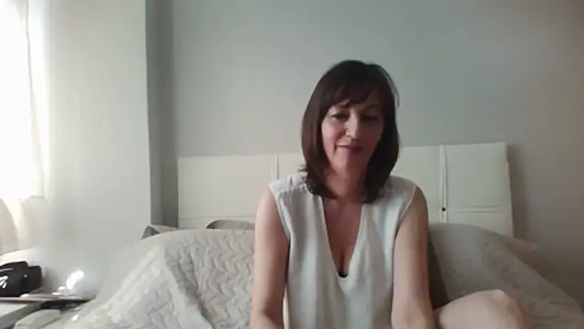 Snapshot of ArianaStarr chatting on April 7, 2026, 7:21 am ArianaStarr online show from April 7, 2026, 7:21 am