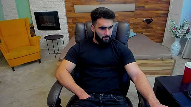 Snapshot of MicahLane chatting on November 14, 2025, 5:33 am MicahLane online show from November 14, 2025, 5:33 am