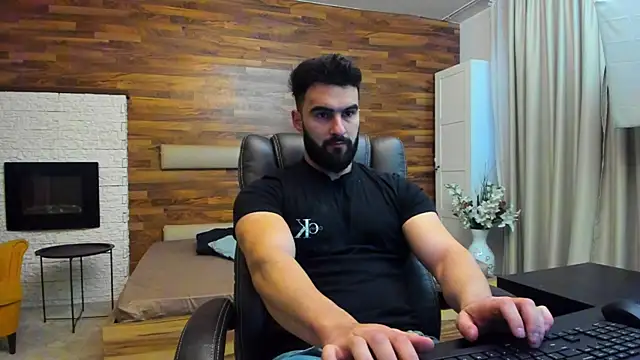 Snapshot of MicahLane chatting on November 28, 2025, 6:02 am MicahLane online show from November 28, 2025, 6:02 am