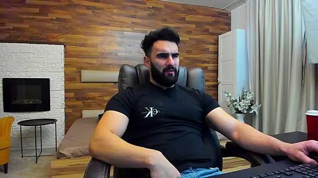 Snapshot of MicahLane chatting on November 29, 2025, 5:40 am MicahLane online show from November 29, 2025, 5:40 am