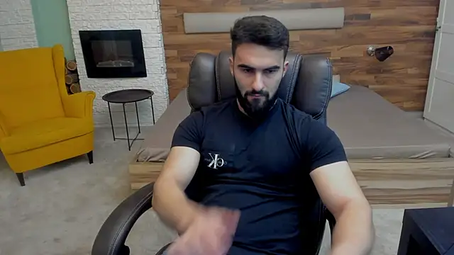 Snapshot of MicahLane chatting on November 5, 2025, 5:32 am MicahLane online show from November 5, 2025, 5:32 am