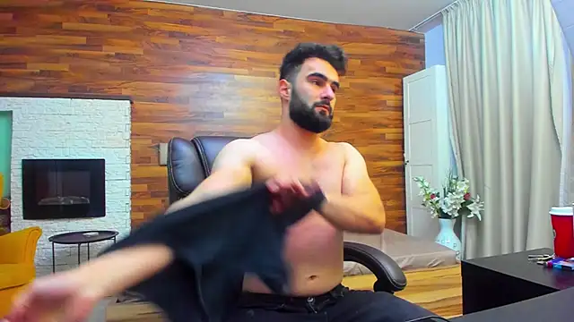 Snapshot of MicahLane chatting on December 15, 2025, 5:46 am MicahLane online show from December 15, 2025, 5:46 am