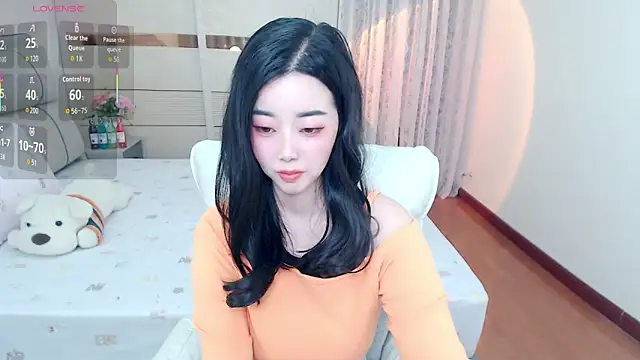 Snapshot of Xiaodie-baby chatting on November 15, 2025, 3:32 am Xiaodie-baby online show from November 15, 2025, 3:32 am