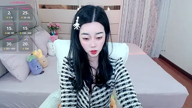 Snapshot of Xiaodie-baby chatting on December 15, 2025, 3:01 am Xiaodie-baby online show from December 15, 2025, 3:01 am